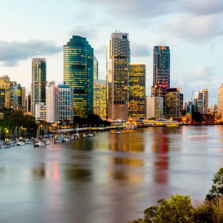 Cityscape of Brisbane City in front of Brisbane River