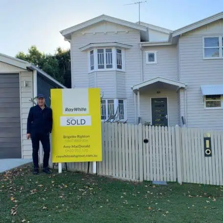 Why use a Buyers Agent in Brisbane. Sam Price helps people purchase their ideal home or investment property. 