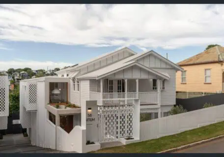 58 Thomas Street Auchenflower, a recent house sale in the 4066 market